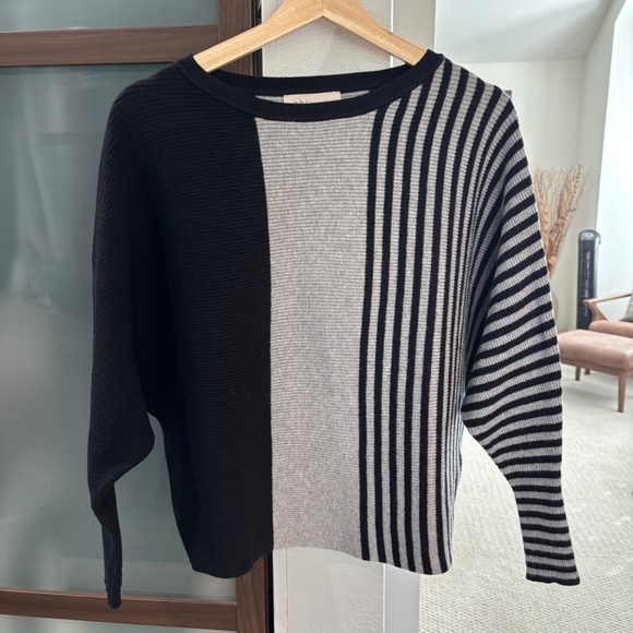 Philosophy Batwing Sweater - Black and Gray Size M - Picture 1 of 10